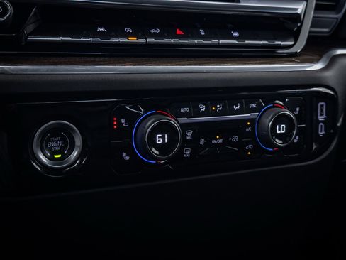 Used 2024 Chevrolet Silverado 1500 LT image 46