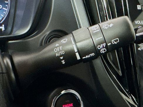 Used 2025 Subaru Forester Touring image 13