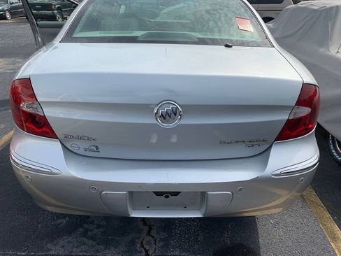 Used 2009 Buick LaCrosse CXL w/ Driver Confidence Package FWD image 5