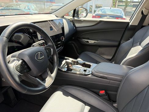 Used 2025 Lexus NX 450h+ AWD w/ Luxury Package image 5