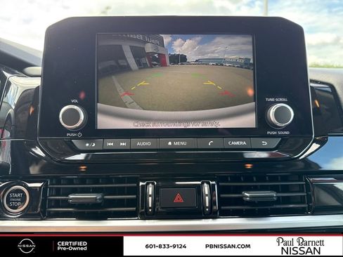 Certified 2024 Nissan Pathfinder SV image 27