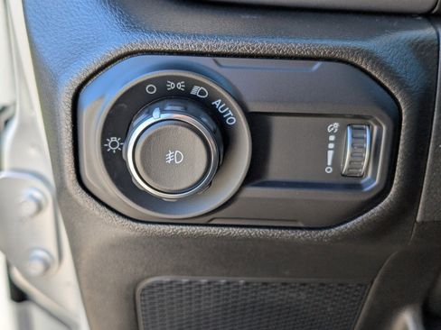 Used 2023 Jeep Wrangler Sport S image 32