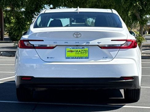 Used 2025 Toyota Camry LE FWD image 12