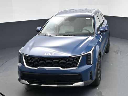 New 2026 Kia Sorento S image 9