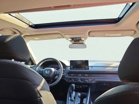 Used 2024 Honda Accord EX image 18