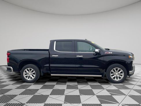 Used 2021 Chevrolet Silverado 1500 LTZ image 2