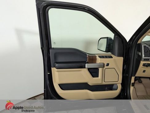 Used 2016 Ford F150 Lariat w/ Equipment Group 502A Luxury AWD/4WD image 8