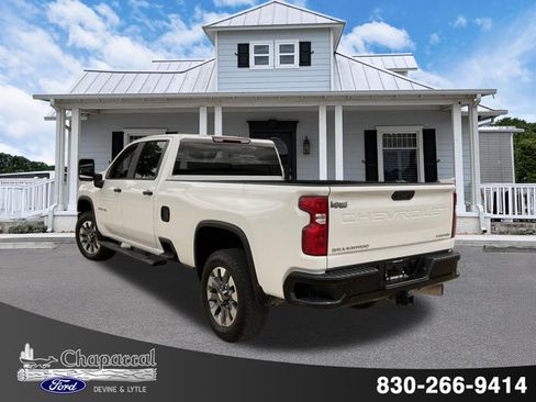 Used 2025 Chevrolet Silverado 2500 Custom w/ Custom Value Package AWD/4WD image 4