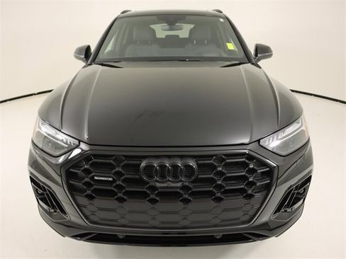 Certified 2025 Audi Q5 Prestige image 8