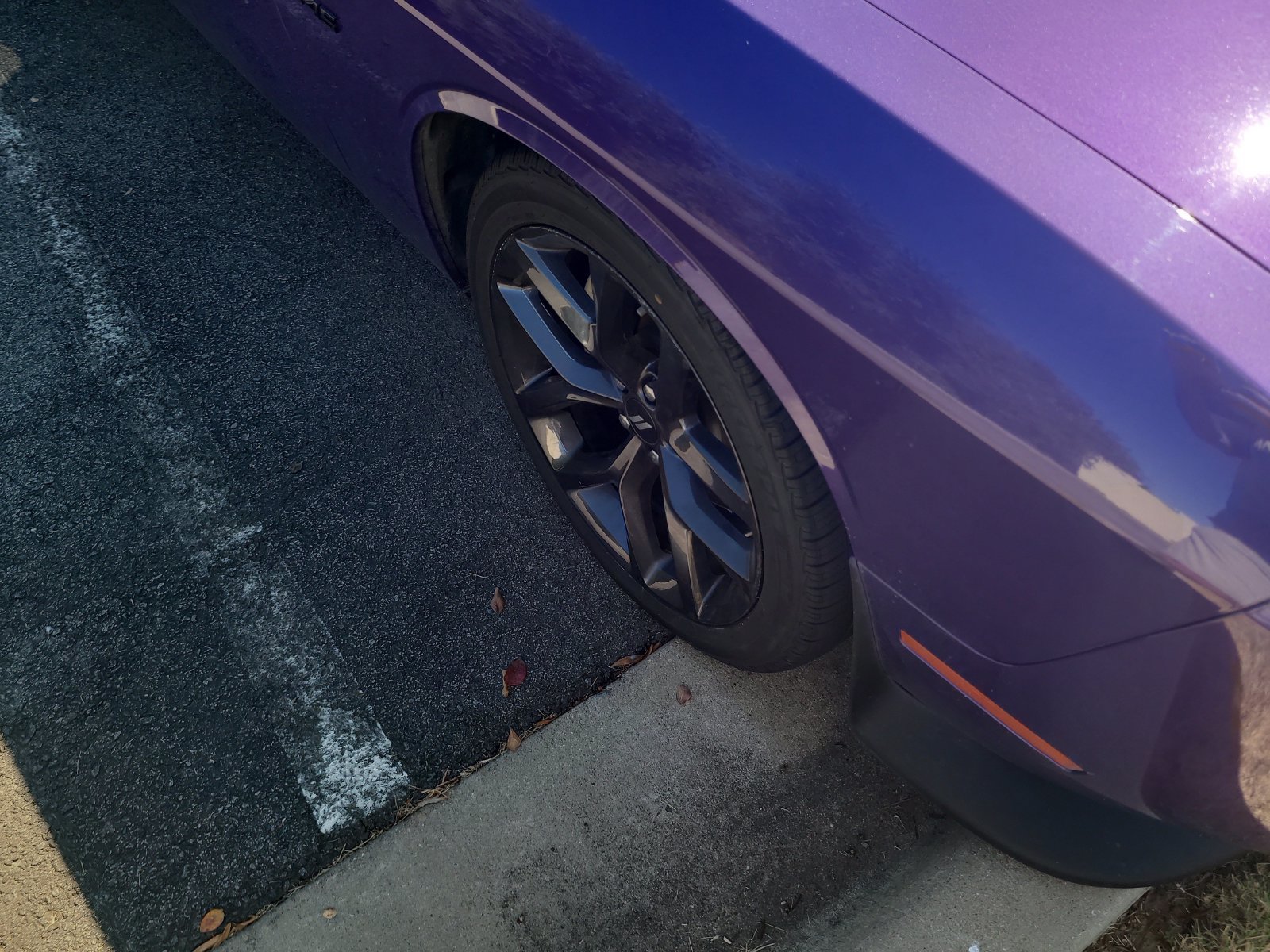 Used 2023 Dodge Challenger R/T w/ Blacktop Package RWD image 4