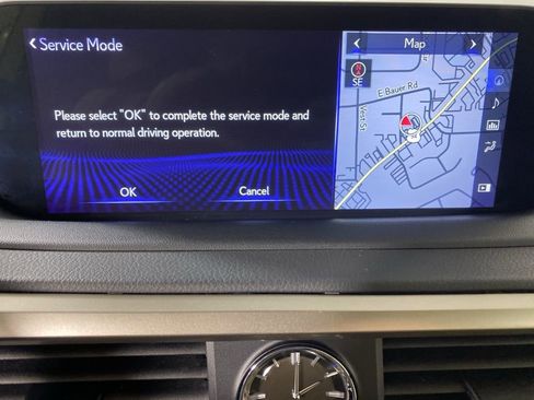 Certified 2022 Lexus RX 450h AWD w/ Luxury Package image 18