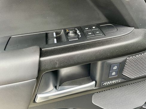 Used 2024 Land Rover Defender 90 Carpathian Edition AWD/4WD image 11
