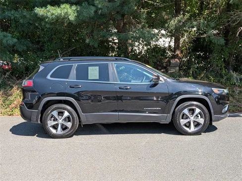 Certified 2022 Jeep Cherokee Limited image 5