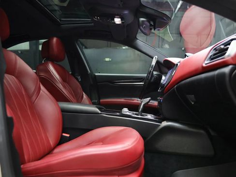 Used 2021 Maserati Ghibli GranLusso image 28