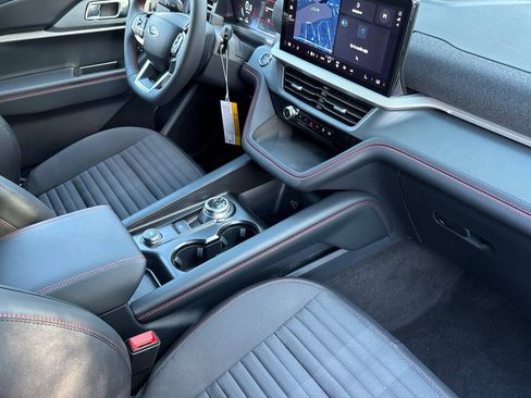 New 2026 Ford Explorer ST-Line AWD/4WD image 19