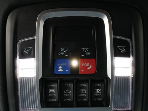 Used 2022 RAM 1500 Big Horn AWD/4WD image 26