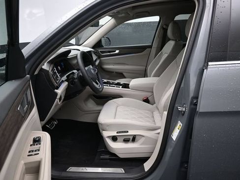 New 2026 Volkswagen Atlas SEL Premium R-Line AWD/4WD image 9
