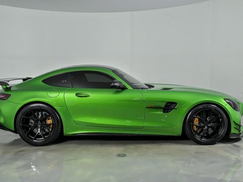 Used 2018 Mercedes-Benz AMG GT R image 14