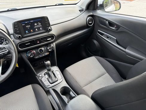 Used 2019 Hyundai Kona SE FWD image 23