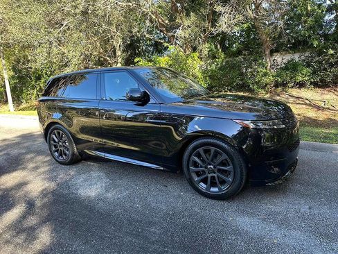 Used 2024 Land Rover Range Rover Sport Dynamic SE image 9