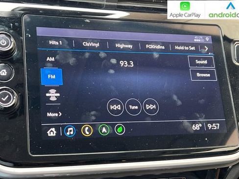 Used 2022 Chevrolet Bolt EUV Premier w/ Sun & Sound Package FWD image 23