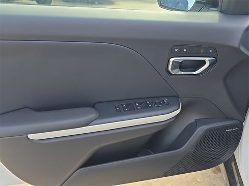 New 2025 Kia K4 GT-Line Turbo image 17