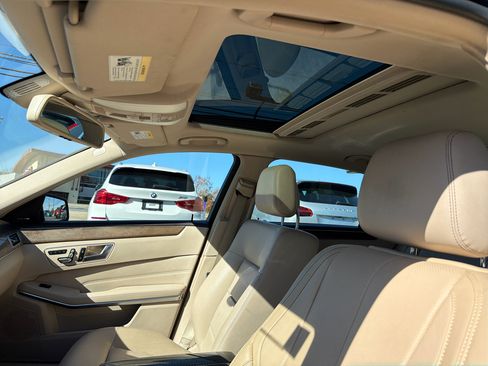 Used 2014 Mercedes-Benz E 350 4MATIC Sedan image 19