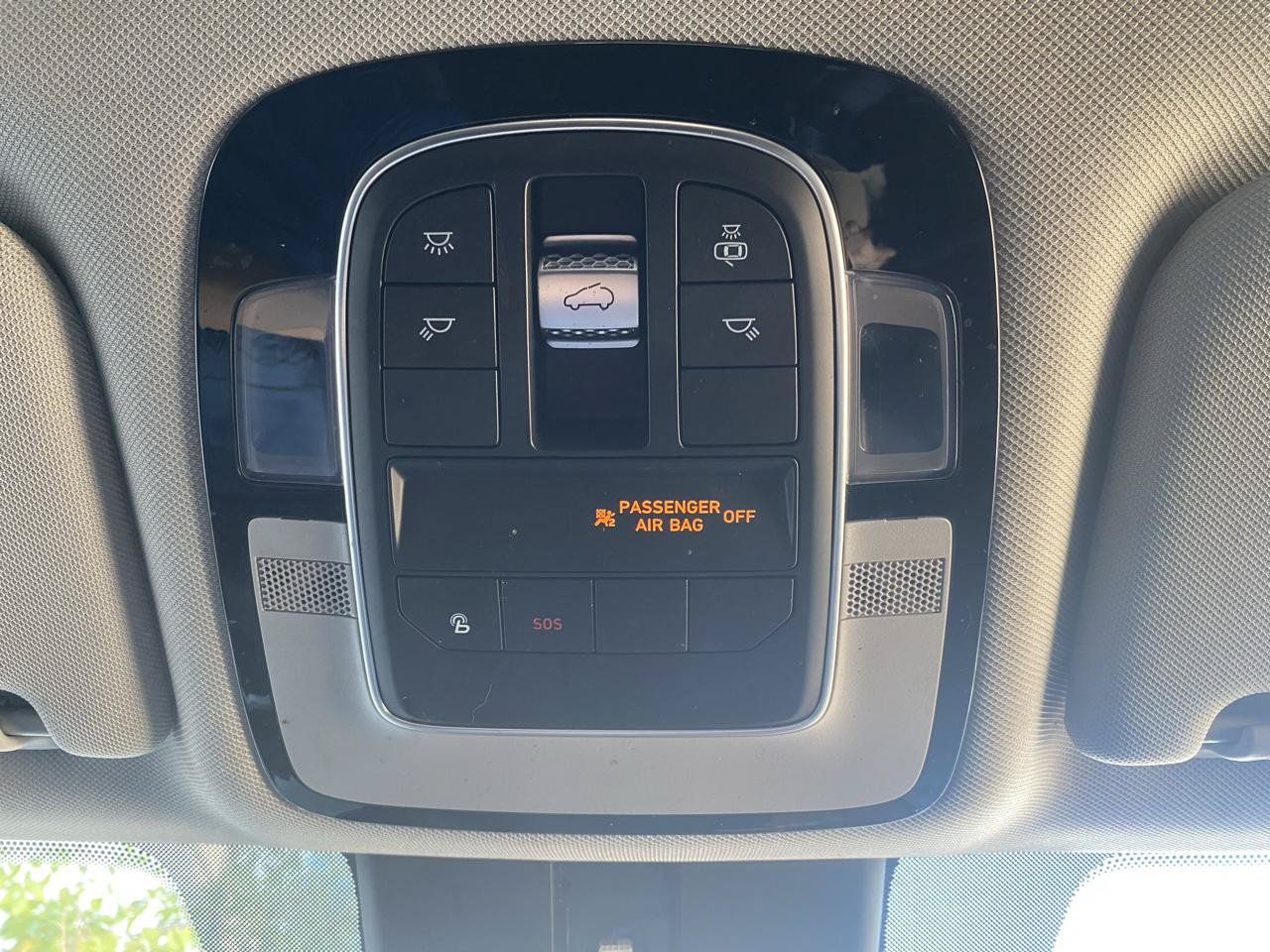Used 2022 Hyundai Santa Fe SEL w/ Convenience + Premium Package FWD image 29