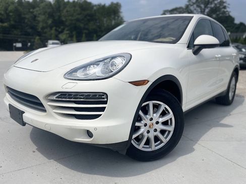 Used 2012 Porsche Cayenne AWD/4WD image 3