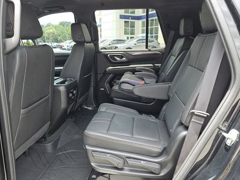 Used 2024 Chevrolet Tahoe RST w/ RST Performance Edition AWD/4WD image 4