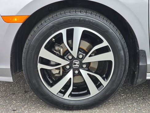 Used 2018 Honda Odyssey Elite image 17