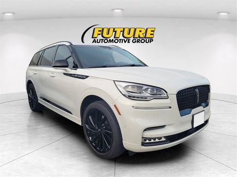 Used 2023 Lincoln Aviator Reserve w/ Equipment Group 201A image 1