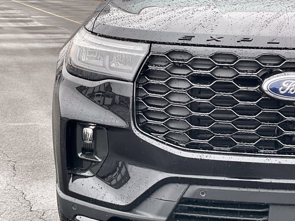 New 2026 Ford Explorer ST-Line AWD/4WD image 2