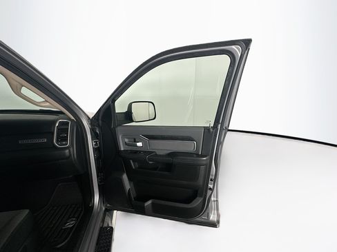 Used 2019 RAM 2500 Big Horn RWD image 29