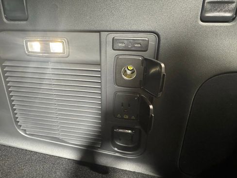 New 2025 Lincoln Navigator L Reserve w/ Jet Appearance Package image 16