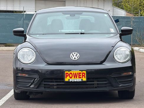 Used 2017 Volkswagen Beetle 1.8T S image 9