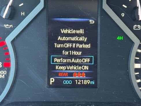 Used 2022 Toyota Tundra SR5 w/ SR5 Convenience Package image 19