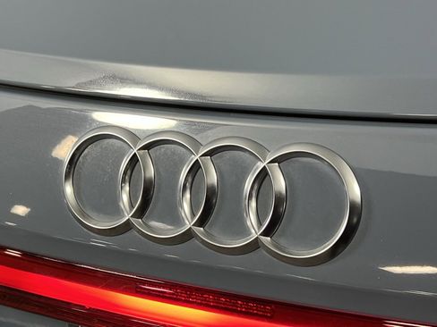 Used 2022 Audi e-tron GT Premium Plus image 12