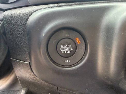 Used 2022 Jeep Wrangler Unlimited Sport AWD/4WD image 14