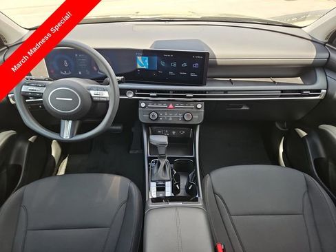 Used 2025 Hyundai Tucson SE image 10