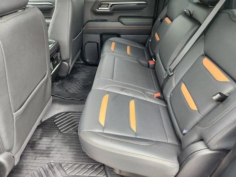 Used 2024 GMC Sierra 1500 AT4 w/ Technology Package AWD/4WD image 28