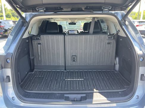 Used 2020 Toyota Highlander Platinum AWD/4WD image 34
