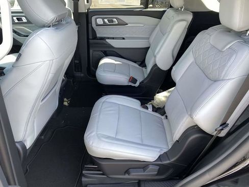 New 2026 Ford Explorer Platinum w/ LUX Leather Package AWD/4WD image 12