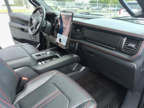 Certified 2023 Ford Expedition Max Limited RWD image 32