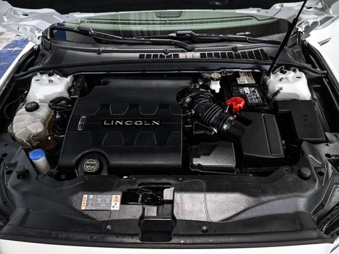 Used 2020 Lincoln Continental AWD w/ Premium Package image 17