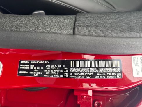 New 2025 Alfa Romeo Stelvio Sprint image 16