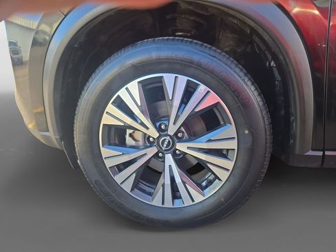 Used 2023 Nissan Rogue SV image 15