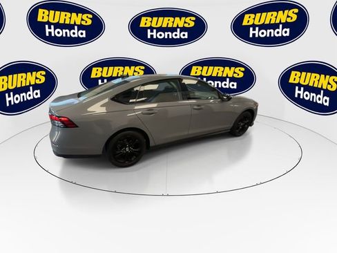 Certified 2025 Honda Accord SE image 5