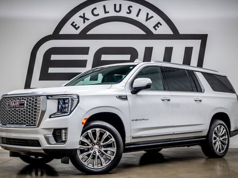 Used 2021 GMC Yukon XL Denali w/ Denali Ultimate Package image 1