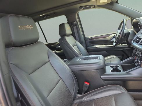 Used 2022 Chevrolet Tahoe High Country AWD/4WD image 29